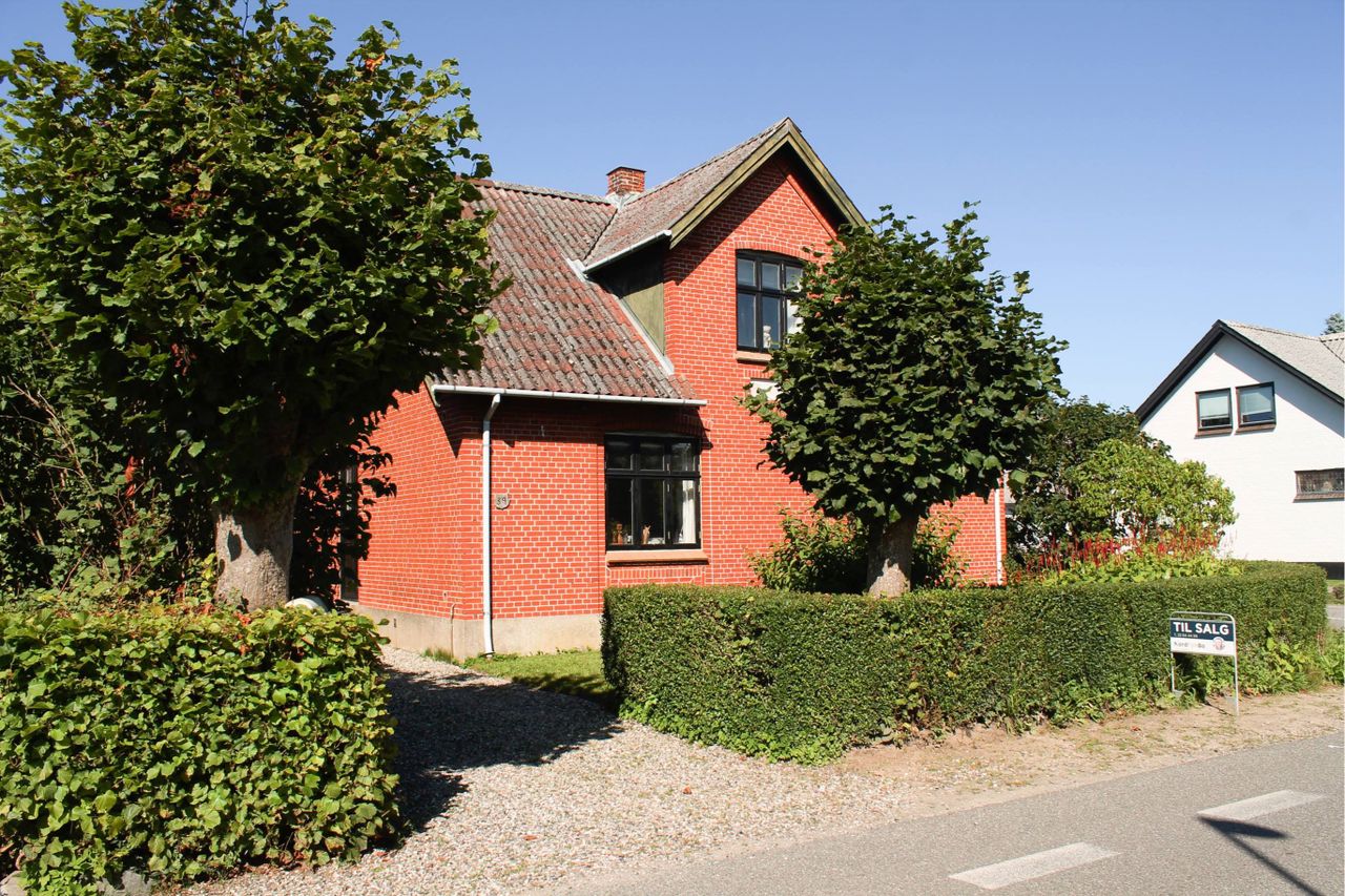 image 02